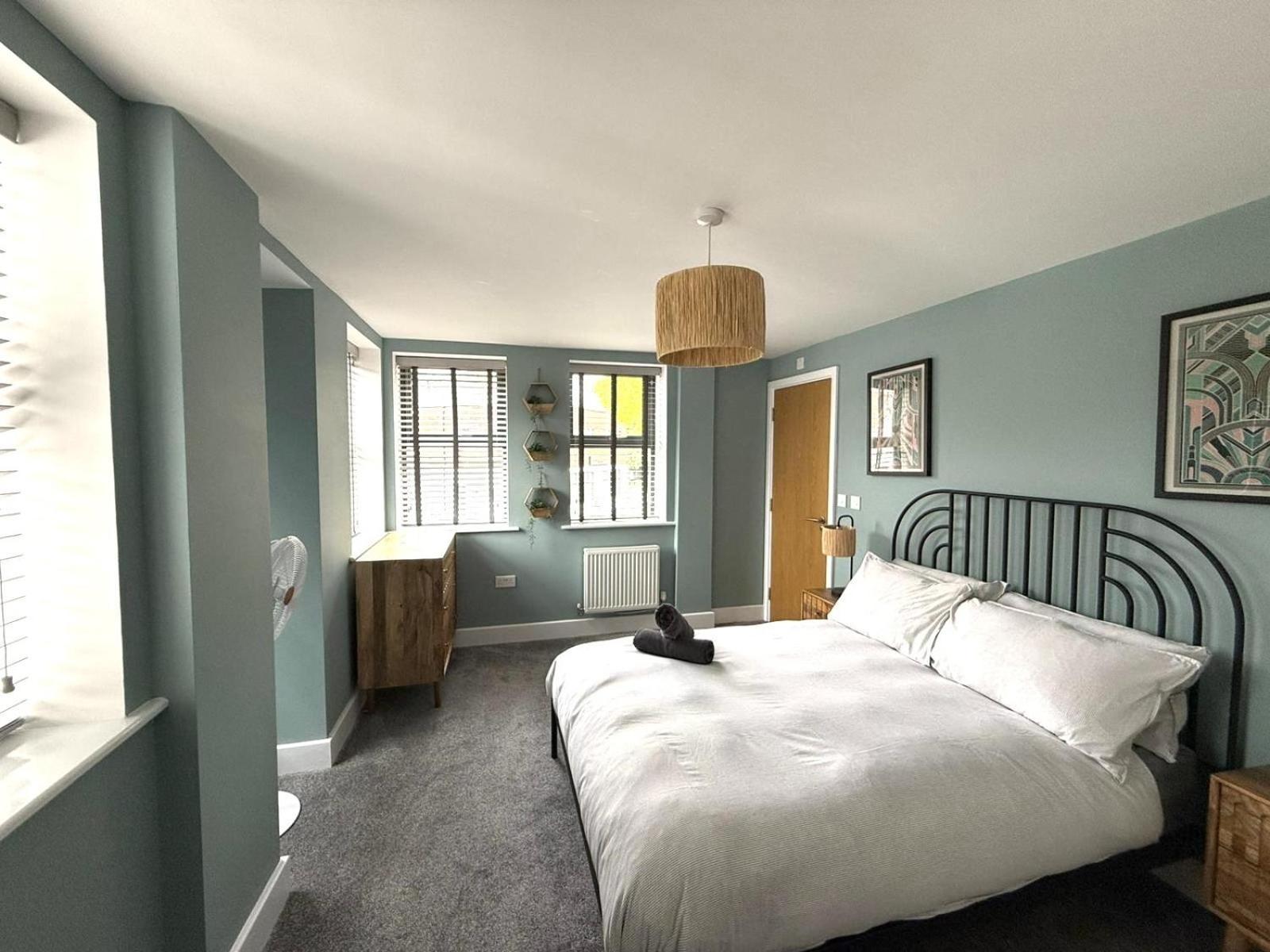 X-Large Two Bedroom & Two Bathroom Apartment With Free Evening Parking Southampton Kültér fotó