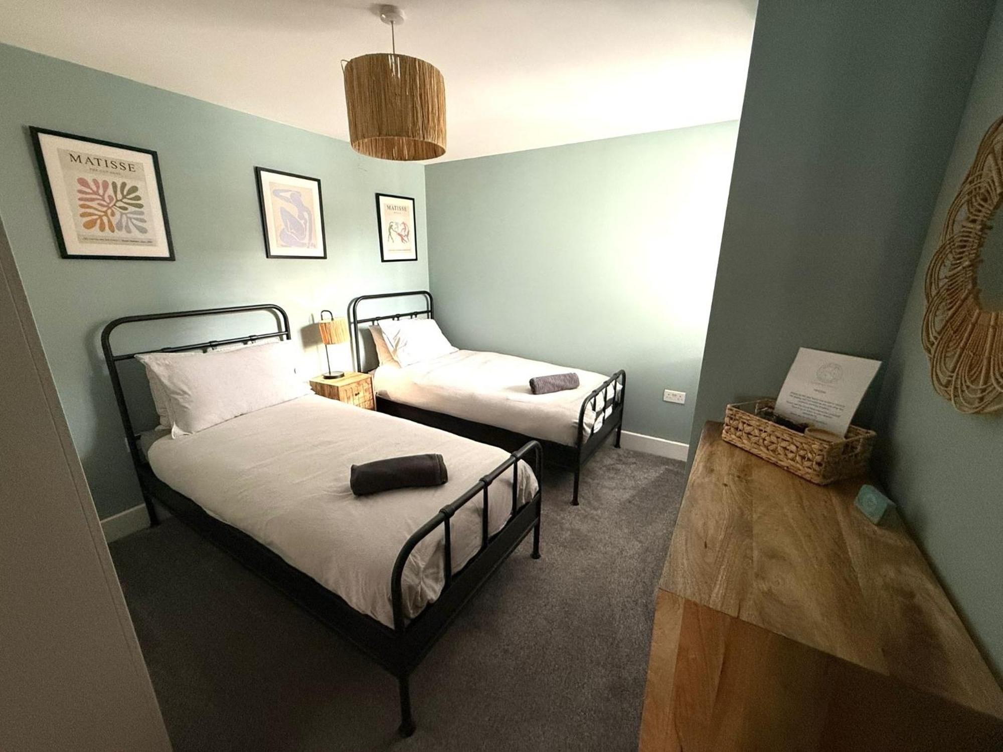 X-Large Two Bedroom & Two Bathroom Apartment With Free Evening Parking Southampton Kültér fotó